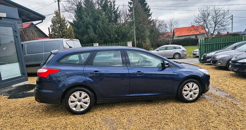 Ford Focus cena 22100 przebieg: 234000, rok produkcji 2012 z Połczyn-Zdrój małe 781